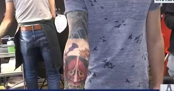 纹身男网红吃瓜视频大全,揭秘娱乐圈幕后故事