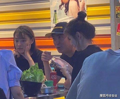 网红爆料吃瓜红领巾,揭秘“吃瓜红领巾”背后的惊人真相