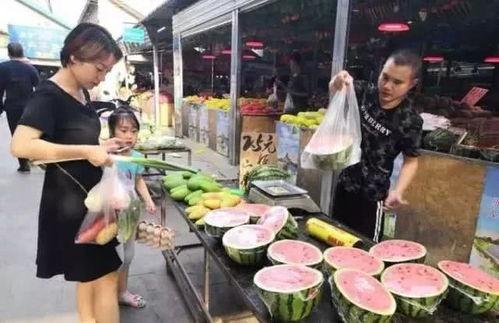 西安网红地下室吃瓜,吃瓜群众的地下狂欢