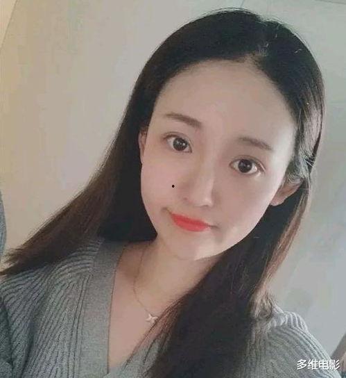 网红赵一菲吃瓜网红是谁