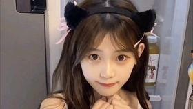 山东两位网红吃瓜视频播放,视频播放量爆表！